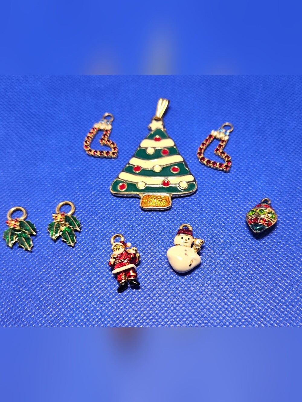 8 Christmas Charms Pendants Lot Jewelry